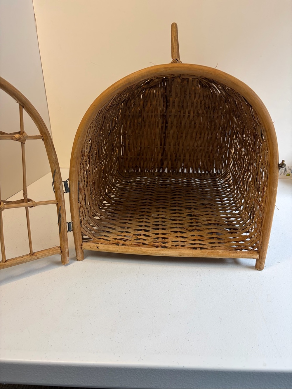 Vintage Wicker Rattan Pet Carrier Cat Dog Basket Boho Cottagecore Travel Crate - Picture 7 of 10